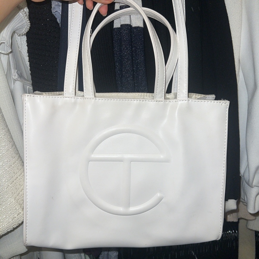 TELFAR WHITE MEDIUM TOTE BAG